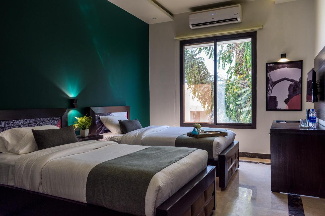 LOKAL Rooms x Shahrah-e-Faisal  Karatschi Exterior foto